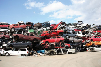 Фотография к новости: Шымкентцы активней всех в стране сдают старые авто на утилизацию