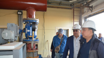 Фотография к новости: Получая субсидии, покупают себе джипы - Малик Мурзалин обрушился с критикой на аграриев