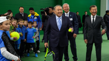 Фотография к новости: Глава государства посетил теннисный центр "ACE Tennis Center"