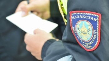 Фотография к новости: В полиции сообщили подробности задержания в ЦОНах Алматы "помогаек"