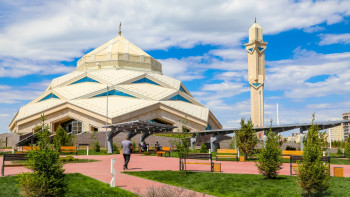 Фотография к новости: С праздником Курбан-айт верховный муфтий поздравил казахстанцев 