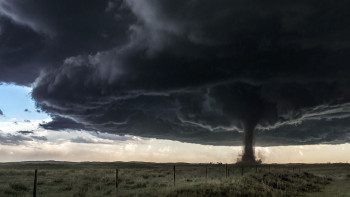 Фотография к новости: Сильный торнадо прошёл в США 