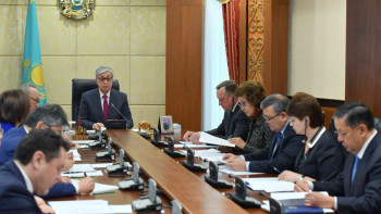 Фотография к новости: Токаев обратил внимание сенаторов на необходимость поддержки молодежных инициатив