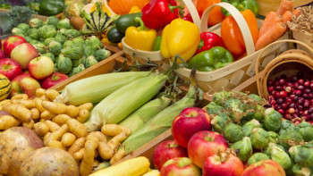 Фотография к новости: 35 тыс. тонн продовольственных товаров запасено в региональных стабфондах