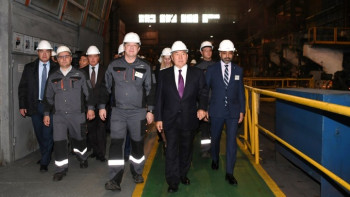 Фотография к новости: Меня переполняют особые чувства - Назарбаев посетил АО "АрселорМиттал Темиртау"