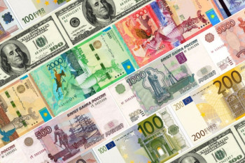 Фотография к новости: Доллар подешевел почти на два тенге