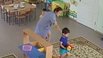 Фотография к новости: Беременная воспитательница избила ребёнка в детсаду Аксу: дело расследует полиция