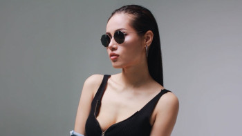 Фотография к новости: Крутая девчонка – Nazima снялась в новом клипе BlackStar