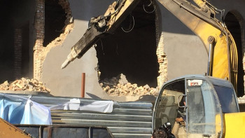 Фотография к новости: В Алматы снесут развлекательное заведение, незаконно построенное в нацпарке