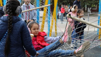 Фотография к новости: Гамаки, качели и художественные произведения: новый сквер появился в Астане