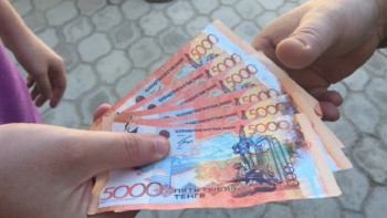 Фотография к новости: Кредиты банков в экономику РК составили 13 триллионов тенге  