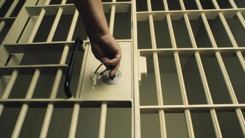 Фотография к новости: О жизни подозреваемых в убийстве Дениса Тена в Алматы рассказал глава МВД