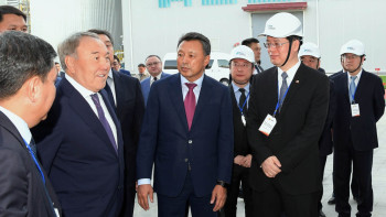 Фотография к новости: Увеличить объём производства авто, использующего в качестве топлива газ, поручил Назарбаев