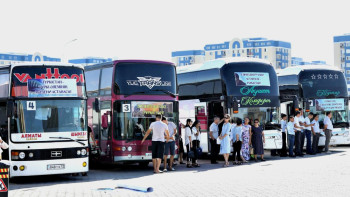 Фотография к новости: Тысяча госслужащих вместе с акимом области переехали из Шымкента в Туркестан