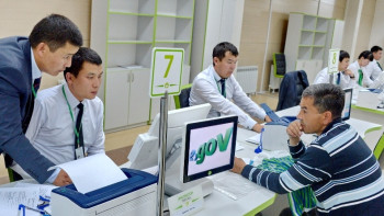 Фотография к новости: У казахстанцев появится возможность оформлять базовую пенсию в ЦОНах