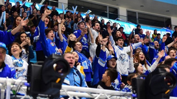 Фотография к новости: "Барыс" зарабатывает на болельщиках более 5 млрд тенге