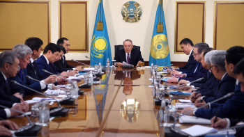 Фотография к новости: Назарбаев принял акимов Астаны, Алматы и Шымкента 