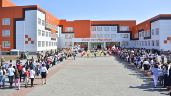 Фотография к новости: В Актобе открылась школа имени Фаризы Онгарсыновой