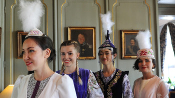 Фотография к новости: Международный фестиваль "Сән мен сахна" прошёл в Осло 