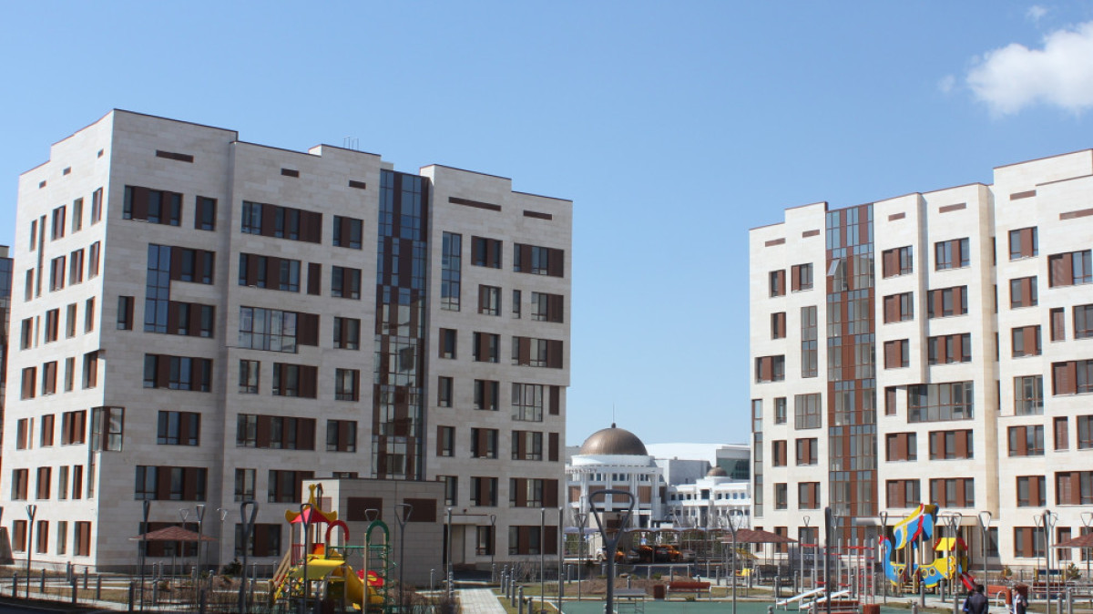  АО "Байтерек девелопмент" 