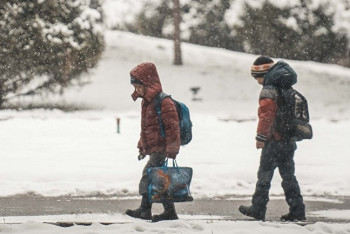 Фотография к новости: Из-за сильной метели в Астане отменили занятия для младших классов
