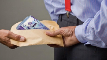 Фотография к новости: Больше 25 млн тенге выплатили казахстанцам за сообщения о коррупции