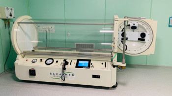 Фотография к новости: В поликлинике Астаны установили барокамеру для лечения пациентов