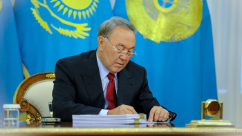 Фотография к новости: Назарбаев ратифицировал соглашения о международных договорах ЕАЭС