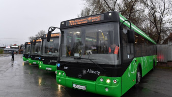 Фотография к новости: Движение 15 автобусных маршрутов временно изменено в Алматы