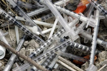 Фотография к новости: Нелегальная свалка медотходов обнаружена в Карагандинской области