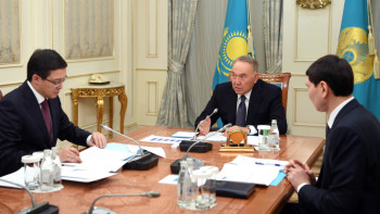 Фотография к новости: Акишев отчитался перед Назарбаевым об итогах работы Нацбанка за 2018 год