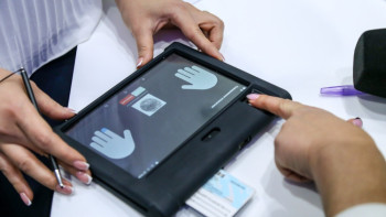 Фотография к новости: В Астане открыли первый ЦОН, где авторизуются с помощью отпечатков пальцев