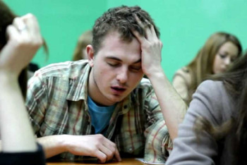 Фотография к новости: Гранты двоечникам раздавали в кызылординском колледже