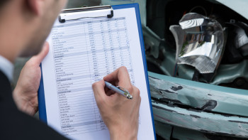 Фотография к новости: Казахстанцы стали чаще страховать автомобили - аналитики 