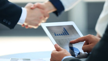 Фотография к новости: АО "НК "КазМунайГаз" и АО "Самрук-Энерго" выбыли из красной зоны финансового риска