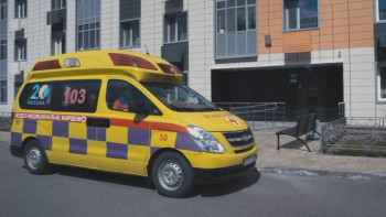 Фотография к новости: Рейд по выявлению автохамов, перекрывающих путь для машин скорой помощи, начался в Астане