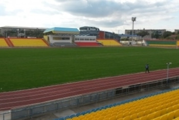 Фотография к новости: Газон на стадионе в Атырау признали опасным для футболистов 