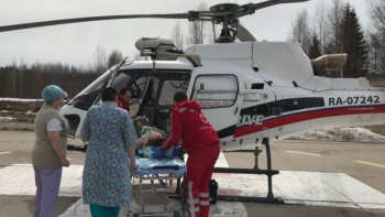 Фотография к новости: На вертолёте доставили роженицу в больницу ВКО