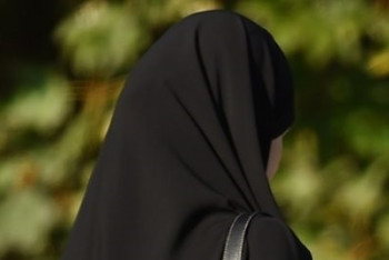 Фотография к новости: Таджикским женщинам порекомендовали не надевать хиджаб и обтягивающие брюки