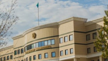 Фотография к новости: Власти Германии вернули дочь казахстанке, которую забрали за рукоприкладство