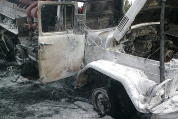 Фотография к новости: Пожарная машина сгорела в степном пожаре в Атырау