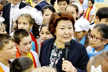 Фотография к новости: В день рождения Сары Назарбаевой во всех школах РК пройдут уроки "Самопознания"