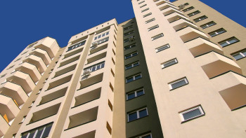 Фотография к новости: В Казахстане сокращается участие дольщиков в строительстве жилья 