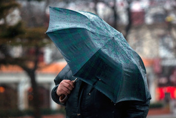 Фотография к новости: Штормовые предупреждения объявлены в нескольких областях Казахстана