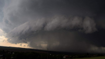 Фотография к новости: Пыльные бури и усиление ветра в ряде областей страны ожидаются 12 июля