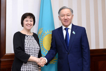 Фотография к новости: Председатель Мажилиса принял посла Чехии