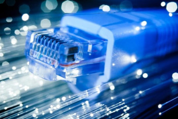 Фотография к новости: До 2021 года больше тысячи сёл будут охвачены высокоскоростным интернетом - Абаев