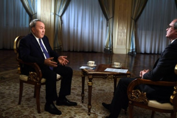 Фотография к новости: Назарбаев рассказал о сути "Пяти социальных инициатив" российскому телеканалу