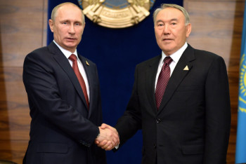 Фотография к новости: Путин поздравил Назарбаева с Днём Независимости Казахстана