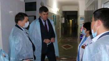 Фотография к новости: "Выглядят, как бомжи" - Биртанов о внешнем виде сотрудников больницы Астаны